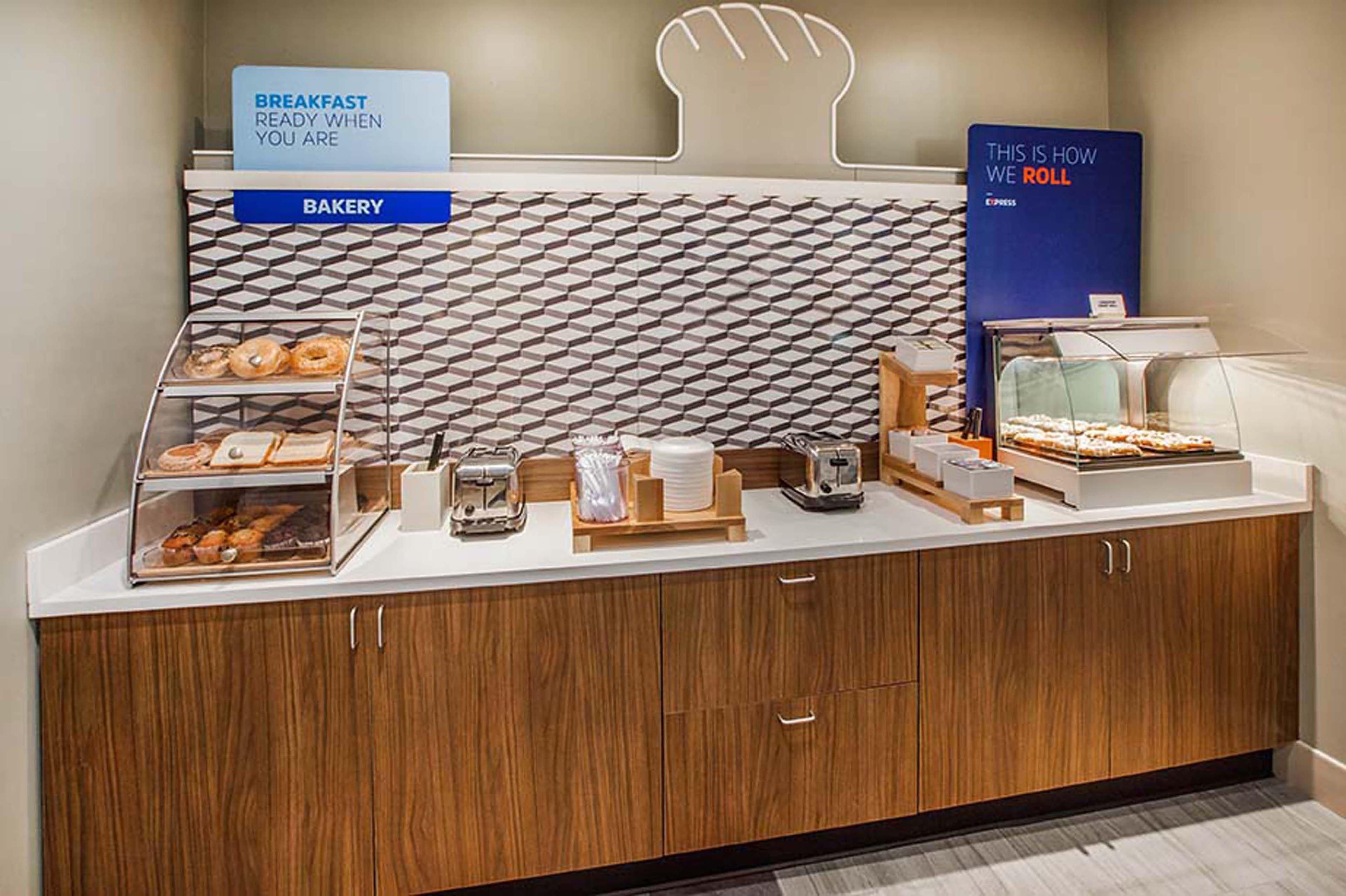 Holiday Inn Express Cincinnati West By Ihg Dent Dış mekan fotoğraf
